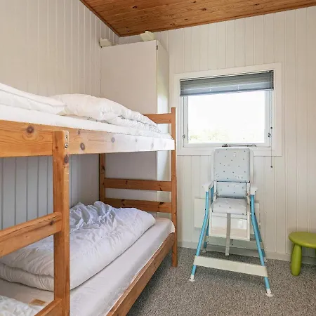 8 Person Holiday In Harbo Re Vakantiehuis *