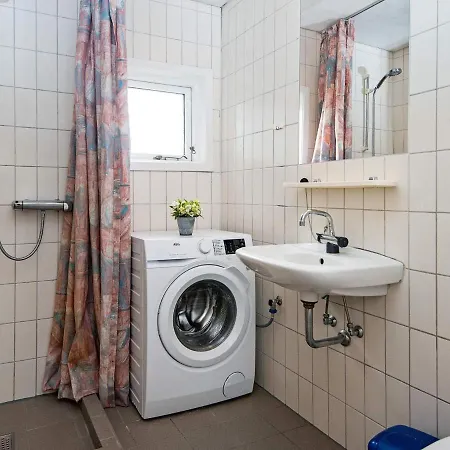 8 Person Holiday In Harbo Re *